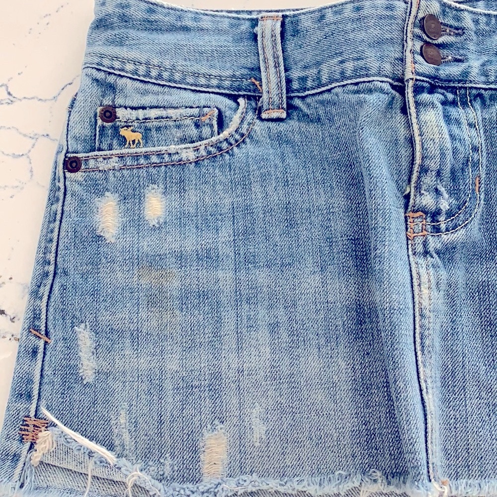 Abercrombie & Fitch jean skirt - Picture 3 of 6